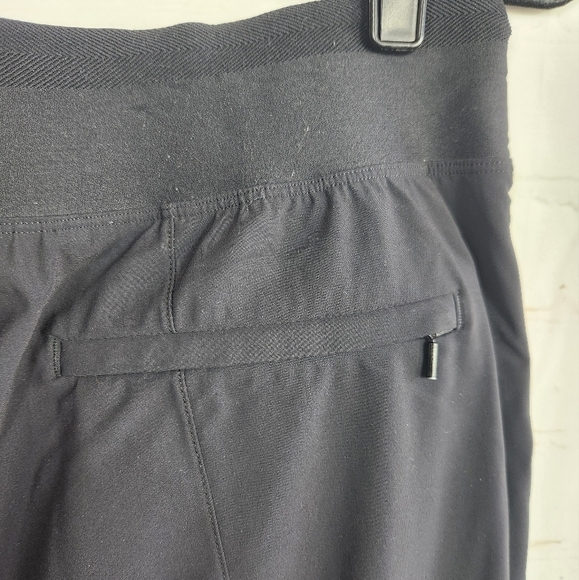 Athleta Workwear Travel Cosmic Kick Flare Pants in Classic Black Size 10 - Picture 7 of 13
